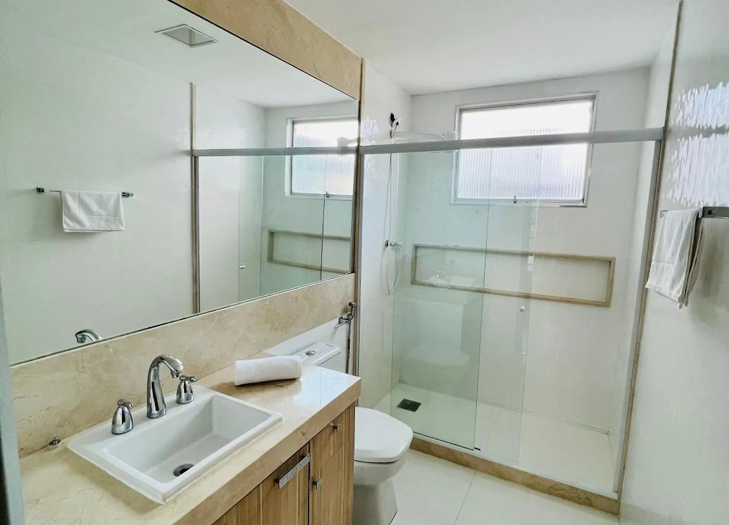 Triplex Na Praia Do Forte Em Cabo Frio Apartment
